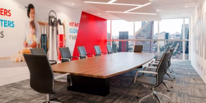 Implementación y Remodelación de Oficinas y Espacios Corporativos